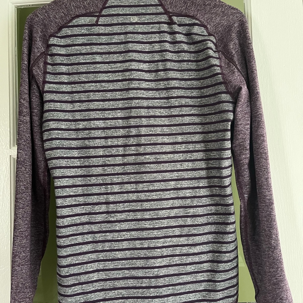 Lululemon half zip top - Picture 2 of 3